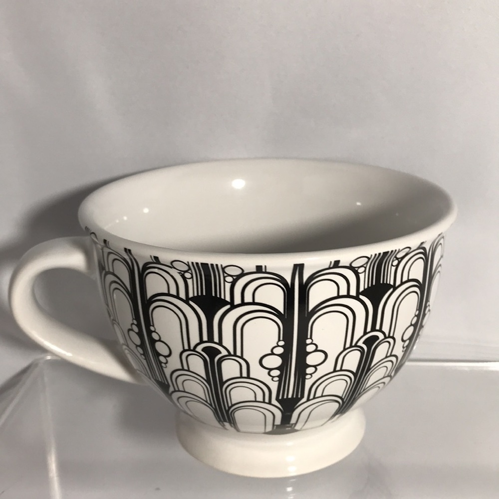 Empire State Building New York NWOT Cup Mug Art Deco Black & White Holds 12 OZ
